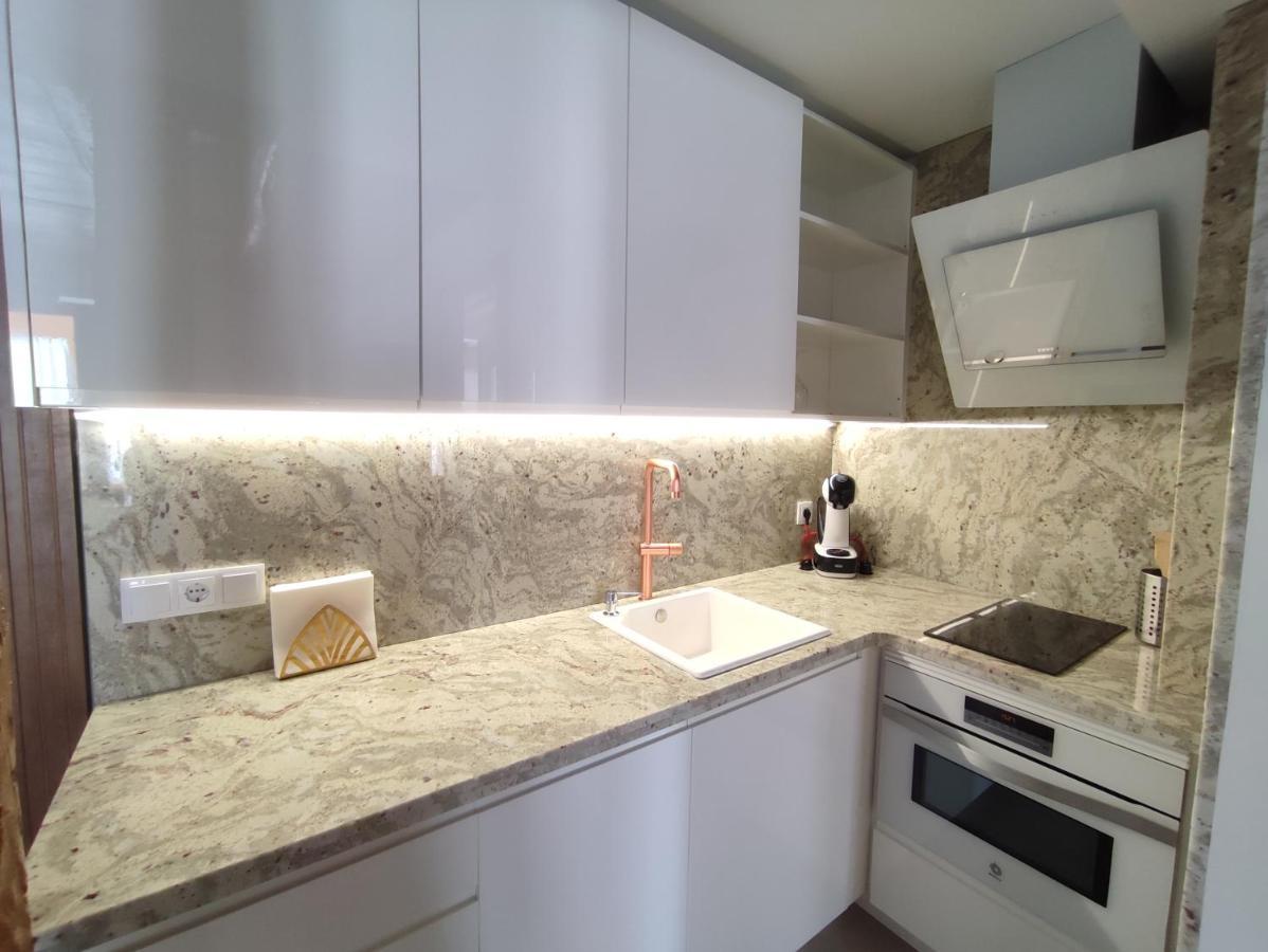 Penafiel Dreams Con Jacuzzi Apartment Luaran gambar